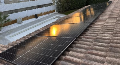 Surface toiture panneaux solaires Vaucluse